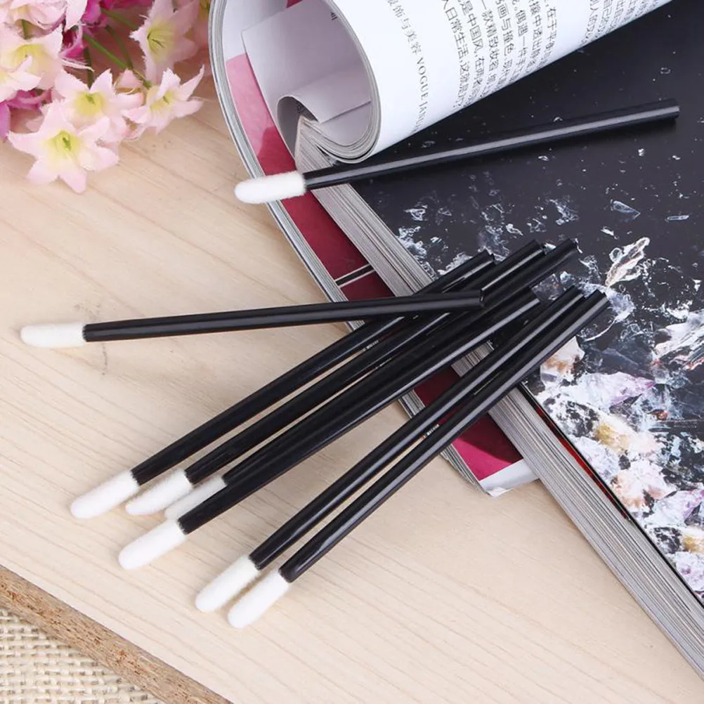 50Pcs Disposable Lip Brush Applicator Soft Flocked Sponge Head Makeup Tool Kit for Lipstick Gloss Liquid Cosmetics