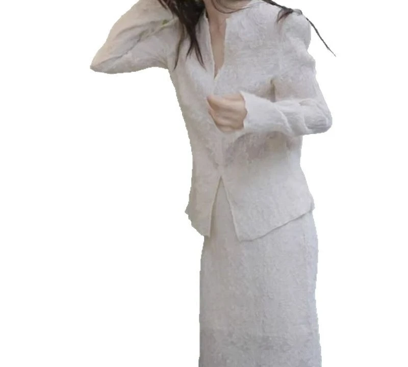 Early Spring New Outfit Set High-end Fashion Small Fragrance Style White Lace Top and Skirt Two-piece Set for Women