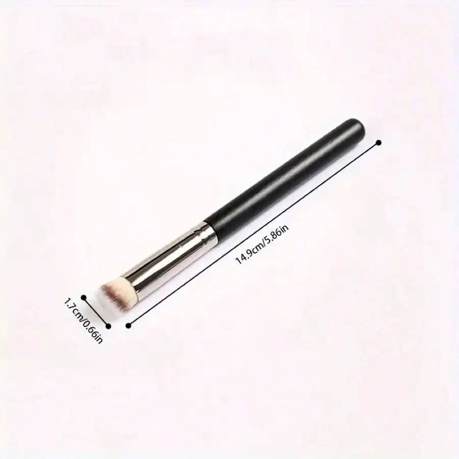Glossy Handle Makeup Brush With Soft And Dense Bristles For Men And Women, Suitable For Concealer, Blending, Setting Powder, Liquid, Cream, And Polishing Cosmetics. It Can Be Used For Contouring The Nose And Concealing Blemishes.,Foundation Brush,Conceale